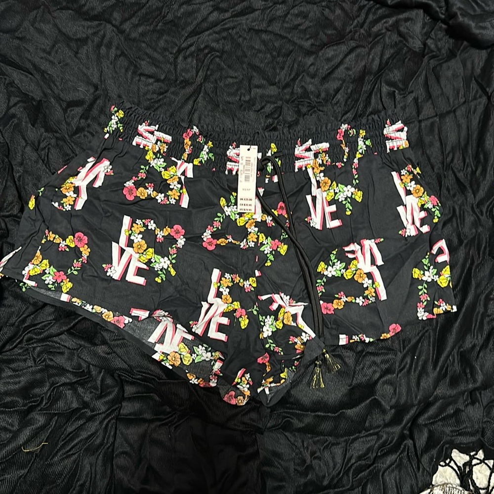 Victoria’s Secret pijama’s short in new condition